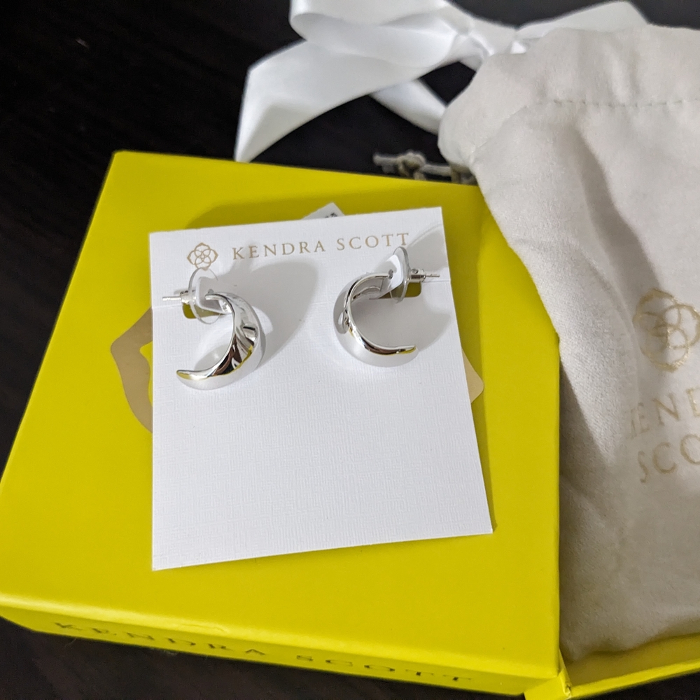 Kendra Scott Krista Silver Metal Hoop Earrings